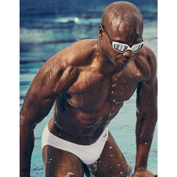 Speedo NWT MENS Solar 1 Inch Swim Brief chlorine resistant UPF 50+ Sz 32 - Picture 1 of 4